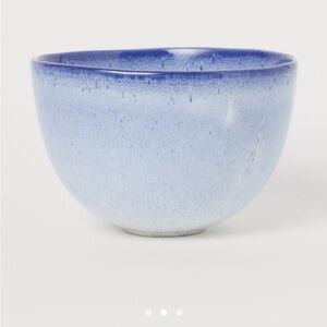 H&M STONEWARE BLUE SERVING BOWL NEW